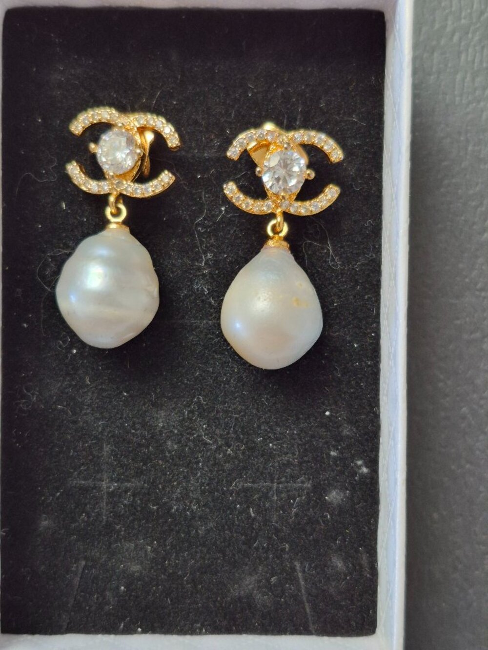 SouthSea pearl Baroque dangling earrings